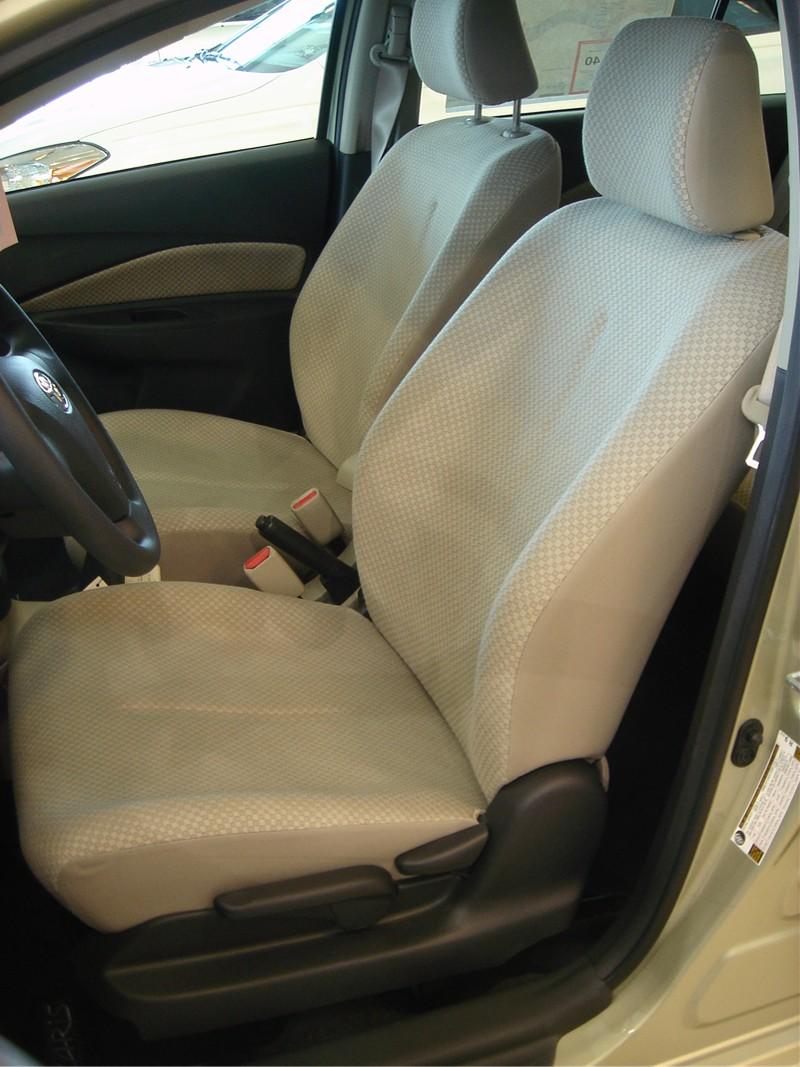 toyota yaris 2008 seat covers